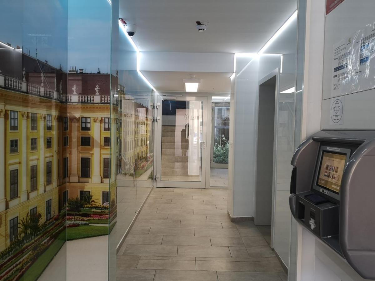 Smart Nano Living - Wien Hauptbahnhof - Self Check-In Viena Exterior foto
